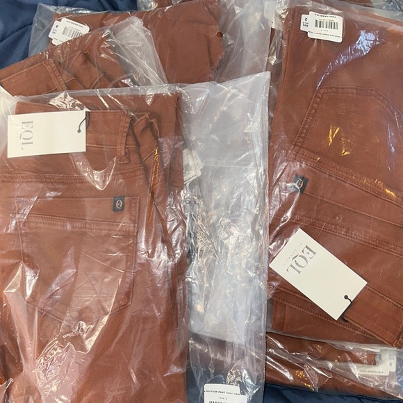 NWT - In motion cropped pants (JUNIPER) various sizes available!!! NEW - ❤️ - Picture 8 of 11